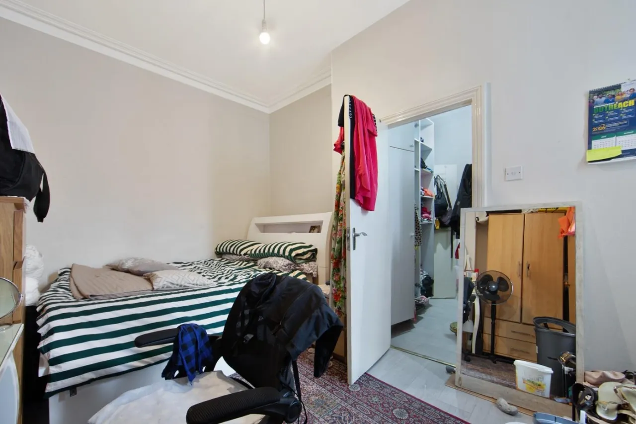 Tooting Bec Road, London, SW17, photo 9