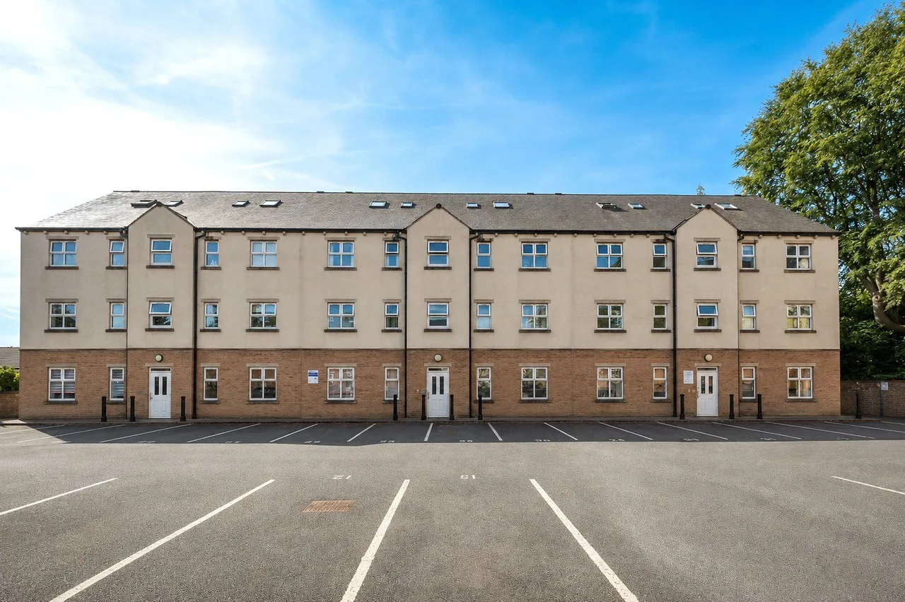 2 bed flat for sale, Free School Lane, Halifax, HX1