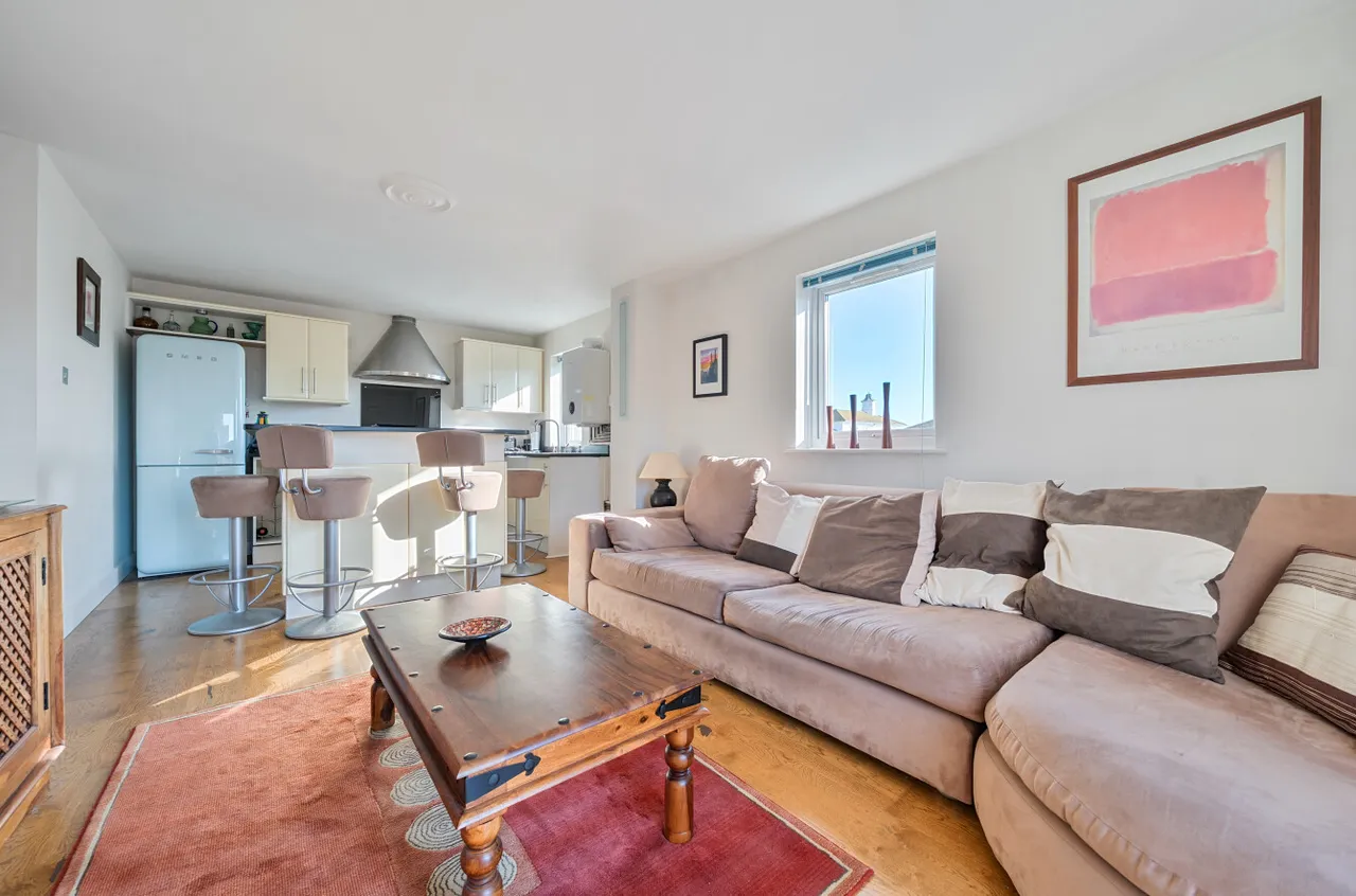Victory Mews, The Strand, BN2, photo 3