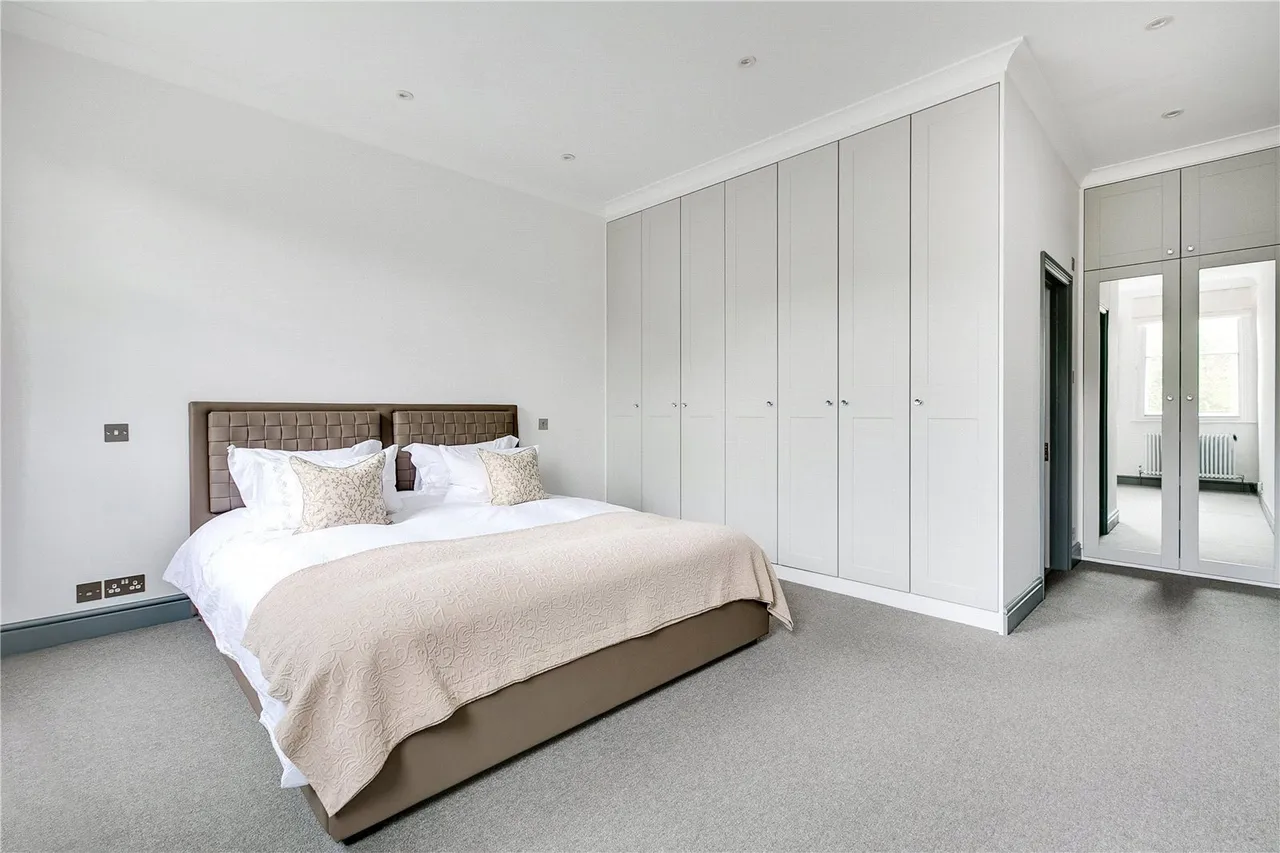 Cromwell Road, Earls Court, London, SW5, photo 5