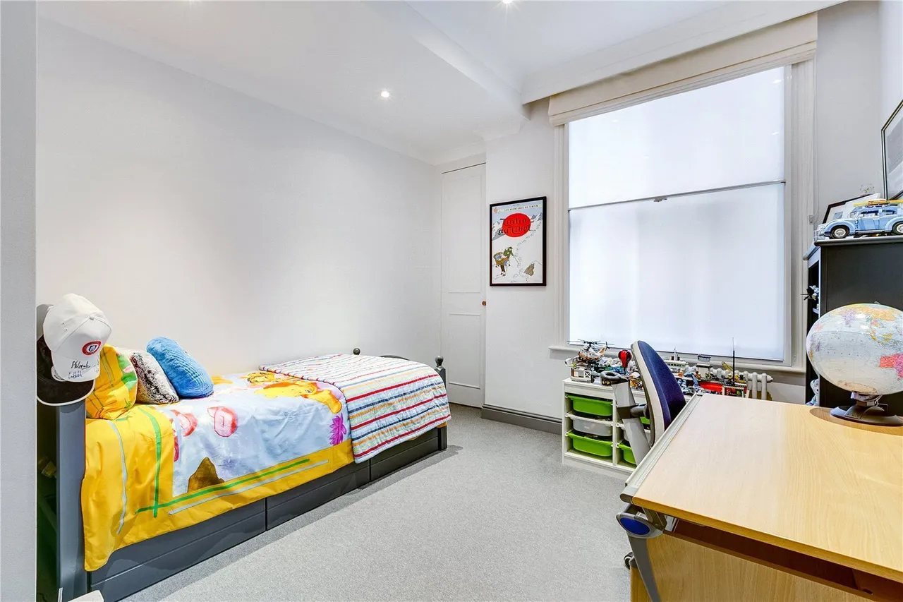 Cromwell Road, Earls Court, London, SW5, photo 6