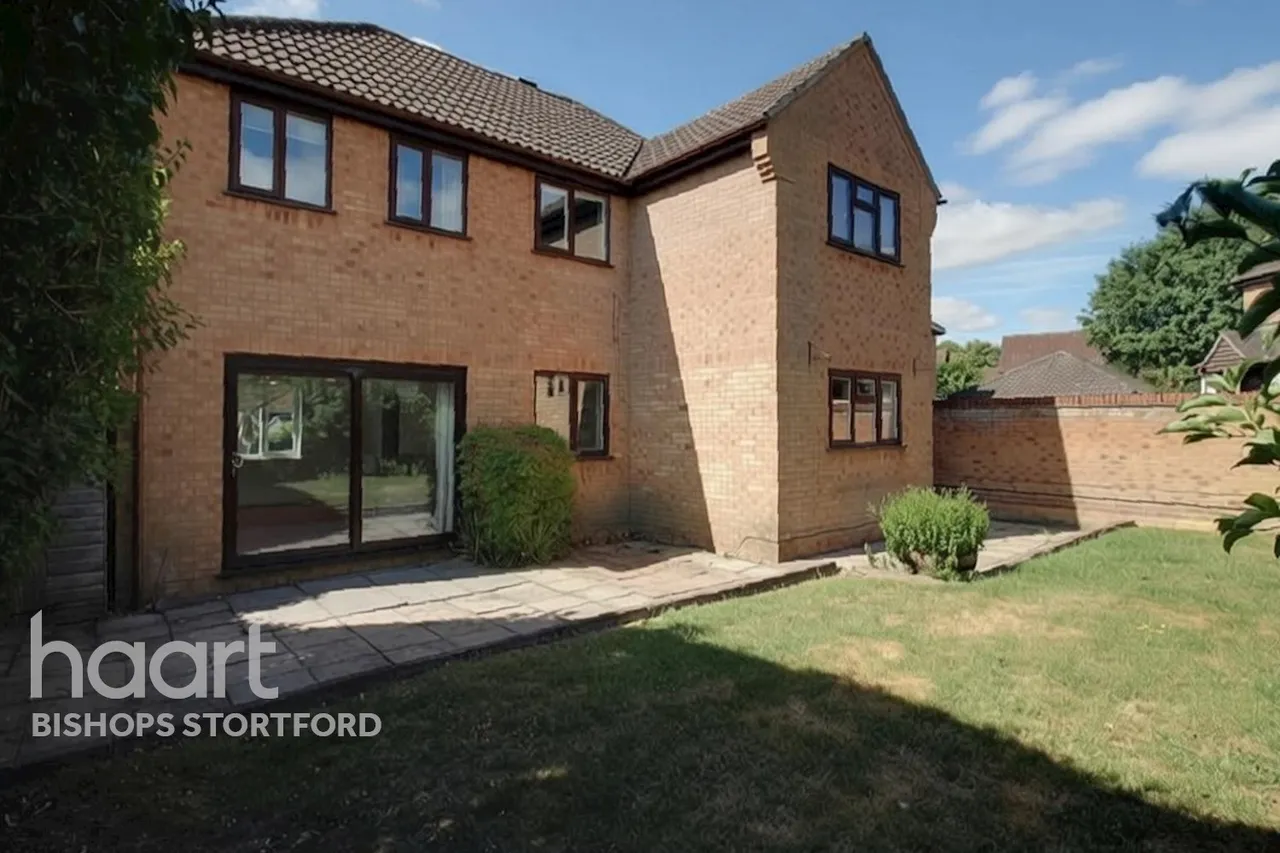 Dove Close, Bishop's Stortford, CM23, photo 11