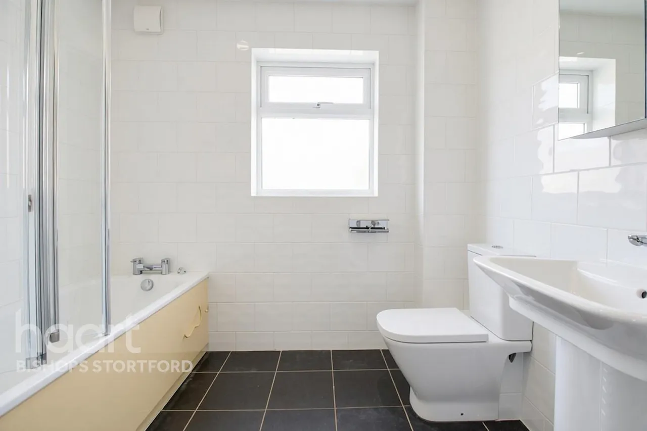 Dove Close, Bishop's Stortford, CM23, photo 17