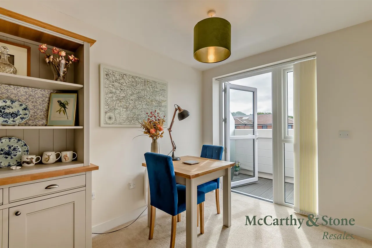New Road, Tadley, RG26, photo 3