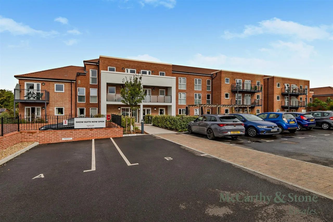 New Road, Tadley, RG26, photo 32