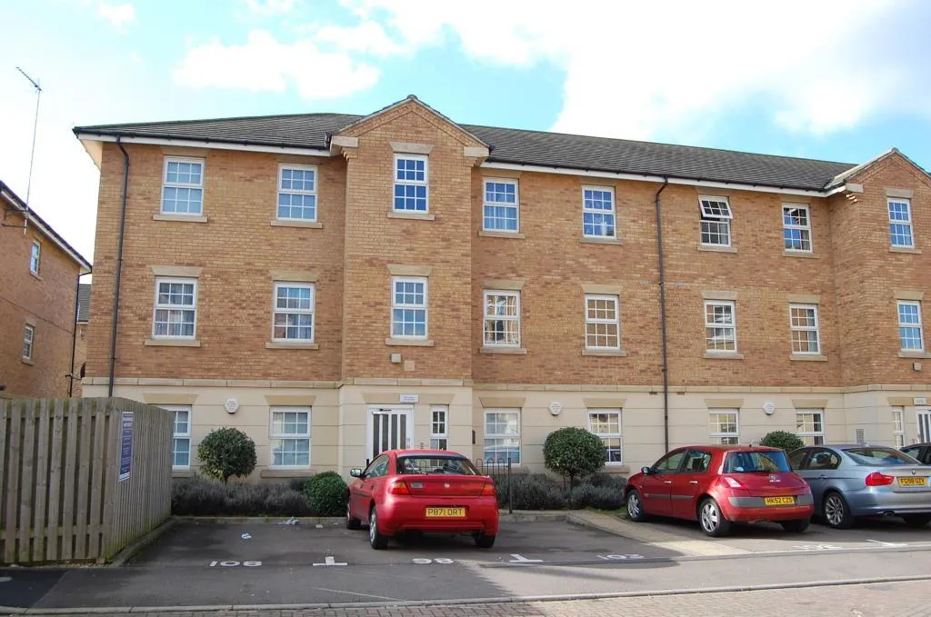 1 bed flat to rent — Lion Court, Southbridge, Northampton, NN4