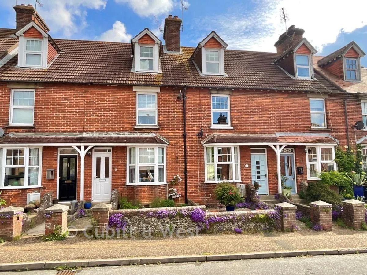 2 bed house for sale, Kirdford Road, Arundel, BN18