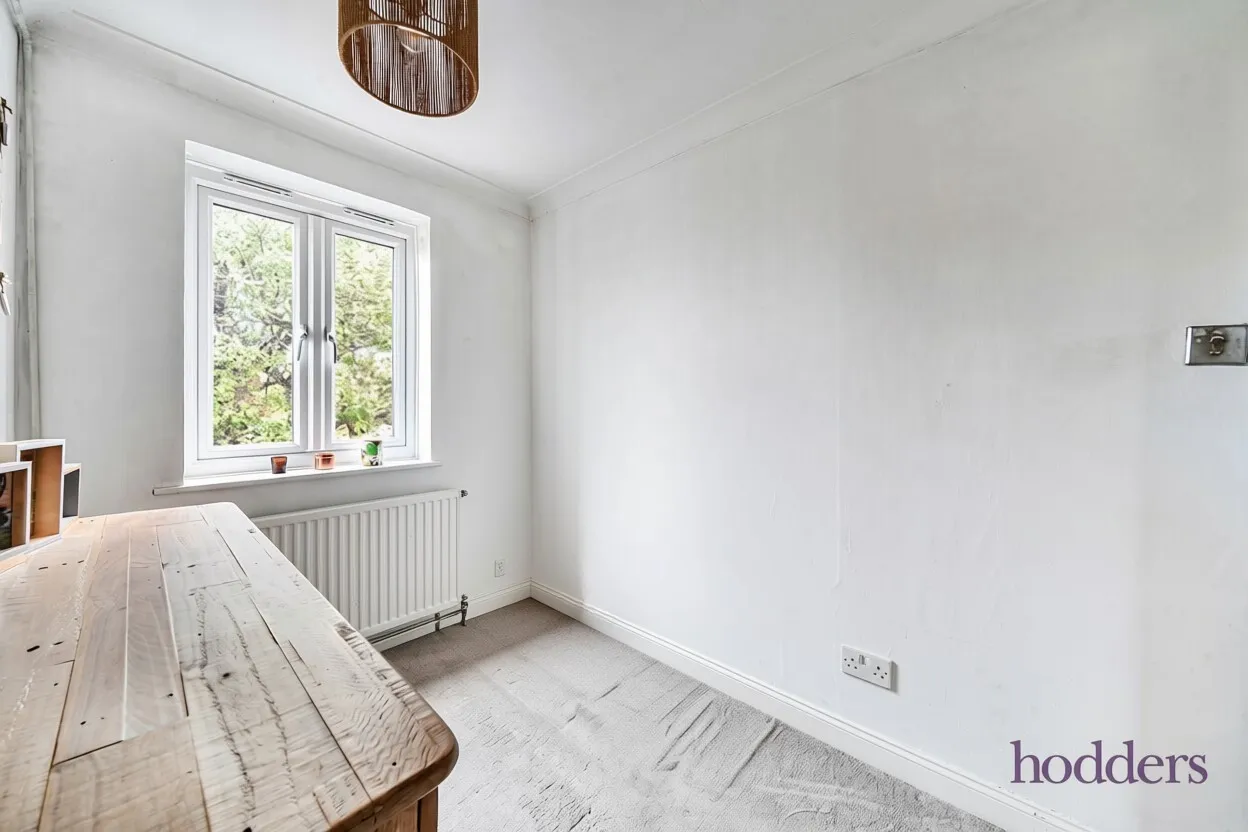 Grove Road, Chertsey, KT16, photo 5