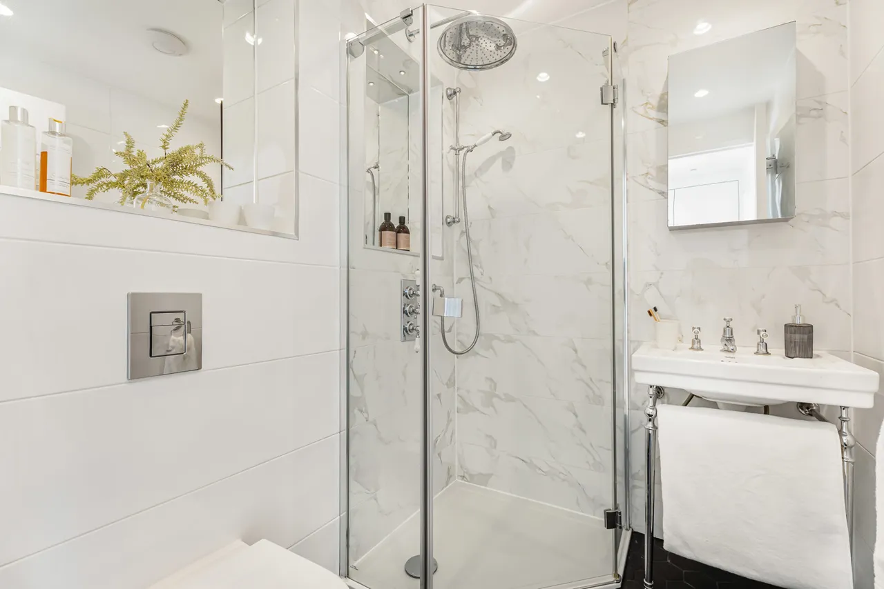 Bath Street, London, EC1V, photo 20