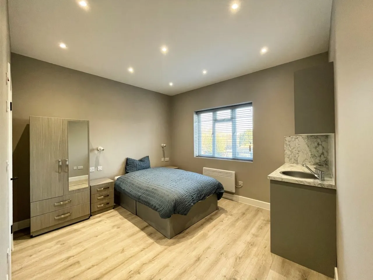 1 bed house to rent, Hobleythick Lane, Westcliff On Sea, SS0