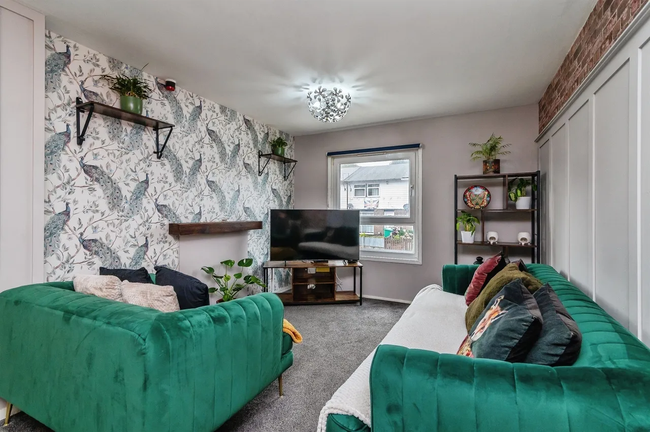 1 bed flat for sale, Cairns Close, Nottingham, NG5