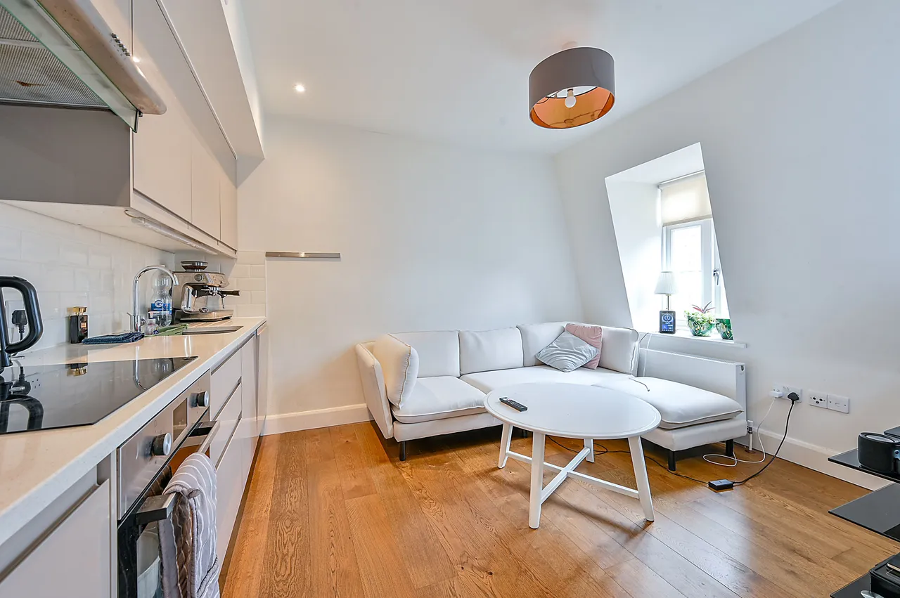 1 bed flat to rent, London, W3