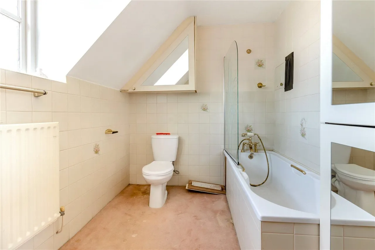 Parkside, Nr Rossett, LL12, photo 13