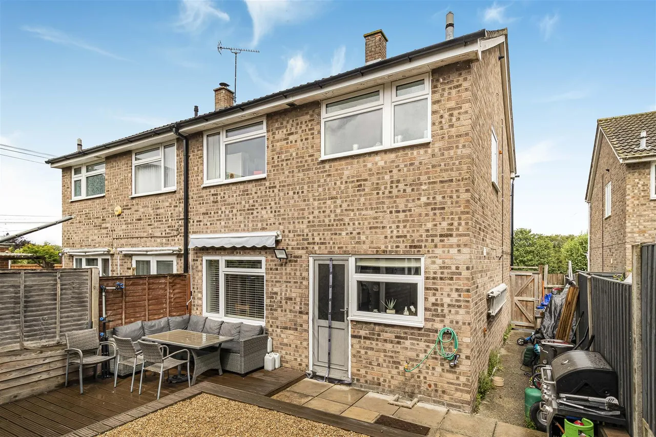Kings Meadow, Kedington, CB9, photo 13