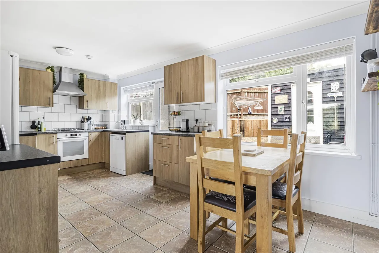 Kings Meadow, Kedington, CB9, photo 5