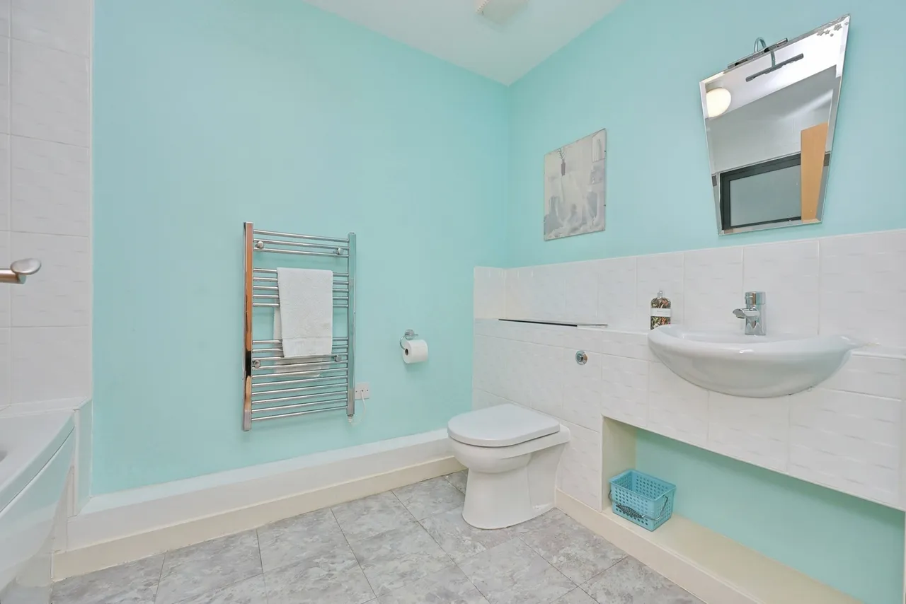 Geoffrey Watling Way, Norwich, Norfolk, NR1, photo 9