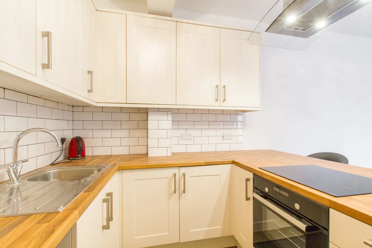 225d Wood Street, London, photo 7
