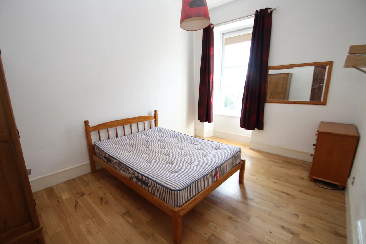 Lawrence Street, Partick, G11, photo 11