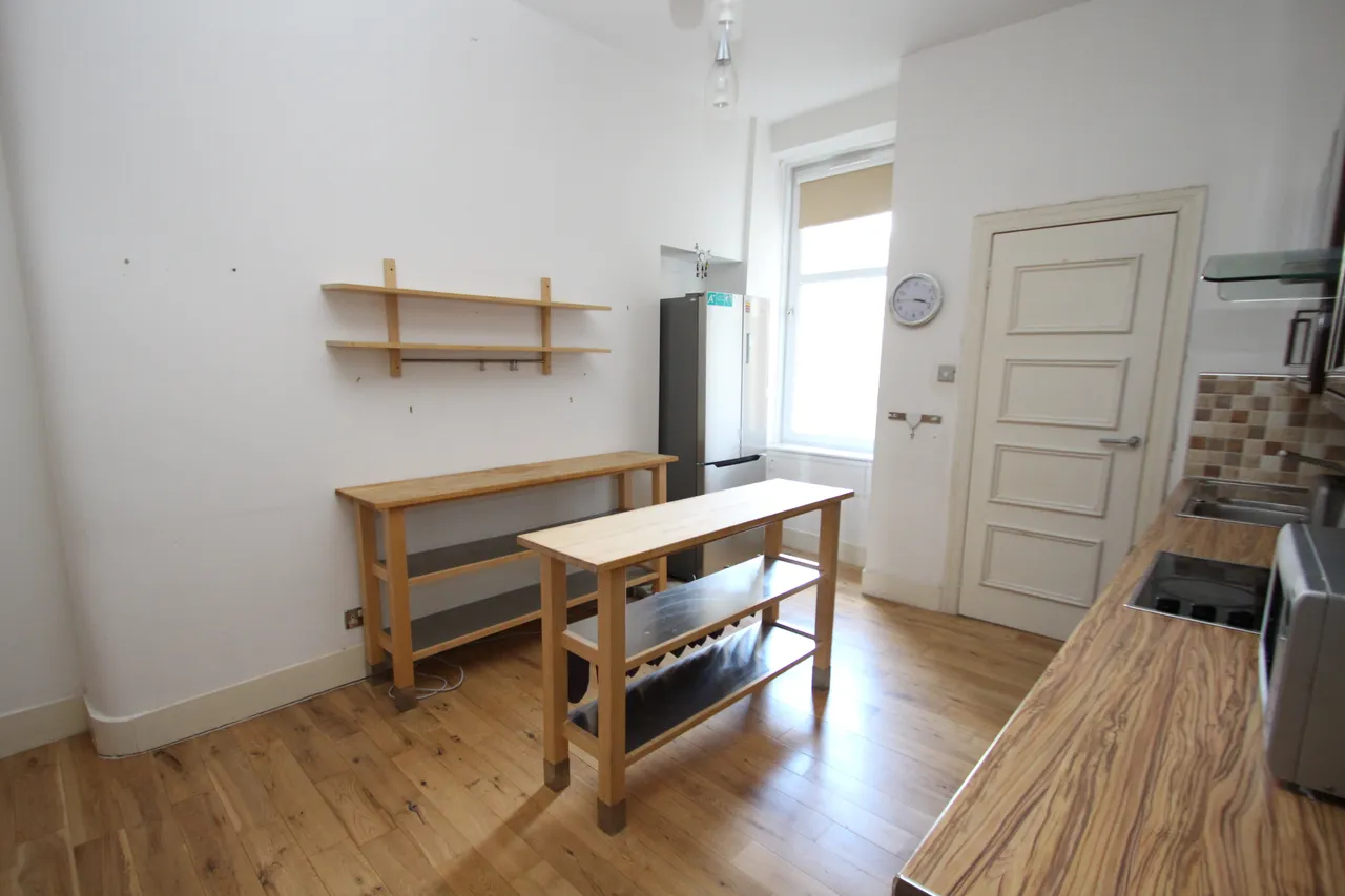 Lawrence Street, Partick, G11, photo 7