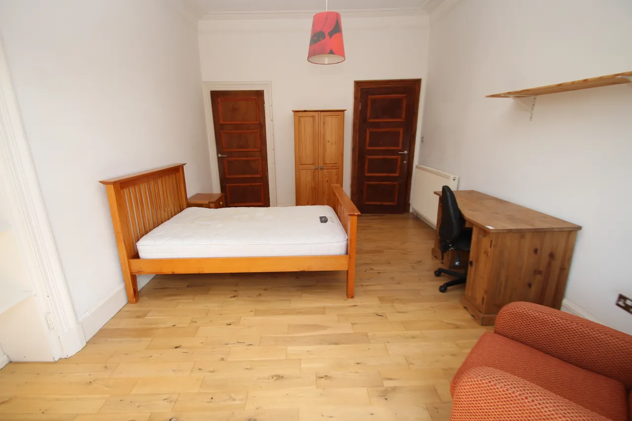 Lawrence Street, Partick, G11, photo 10