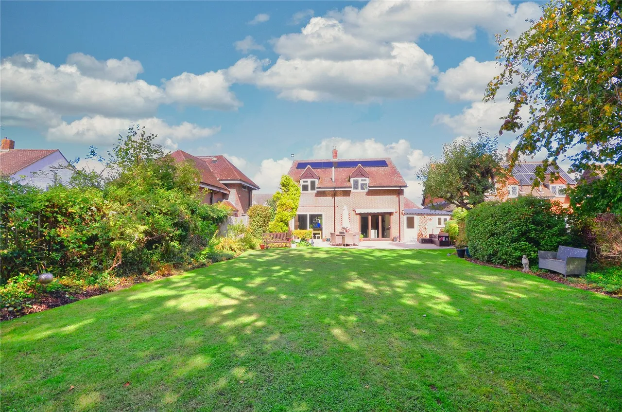 4 bed house for sale, Lagham Park, South Godstone, RH9