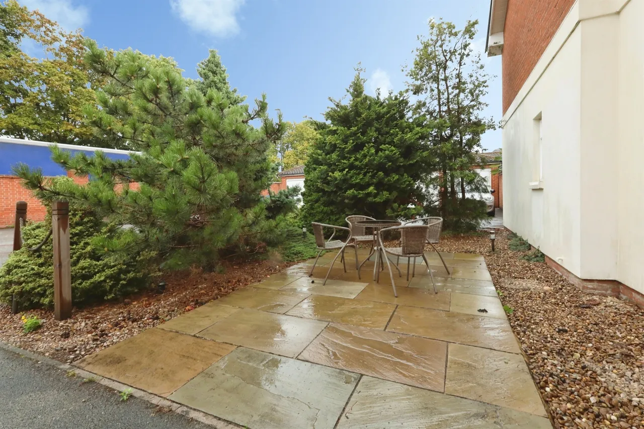 Bedford Court, Bawtry, Doncaster, photo 9