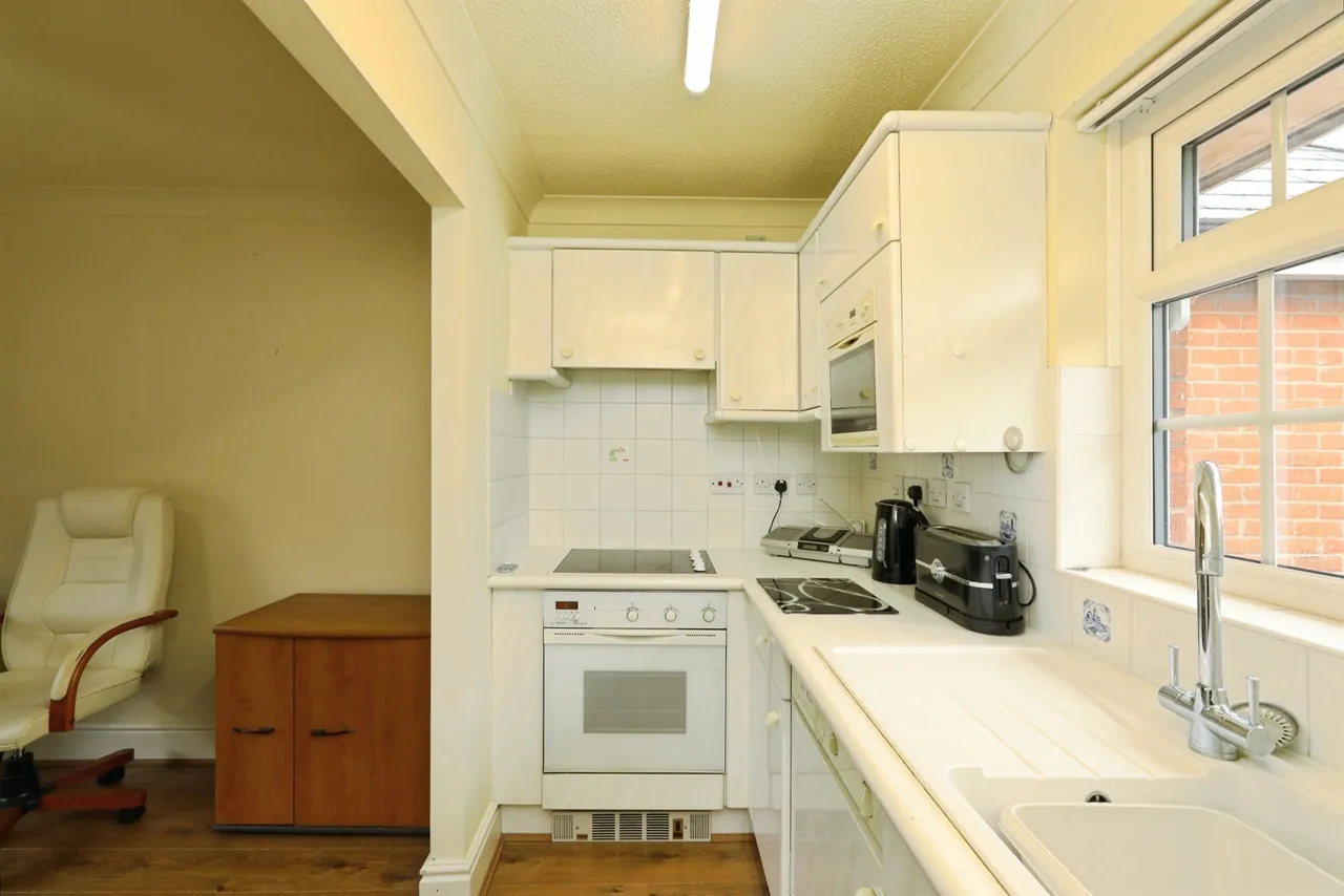 Bedford Court, Bawtry, Doncaster, photo 5