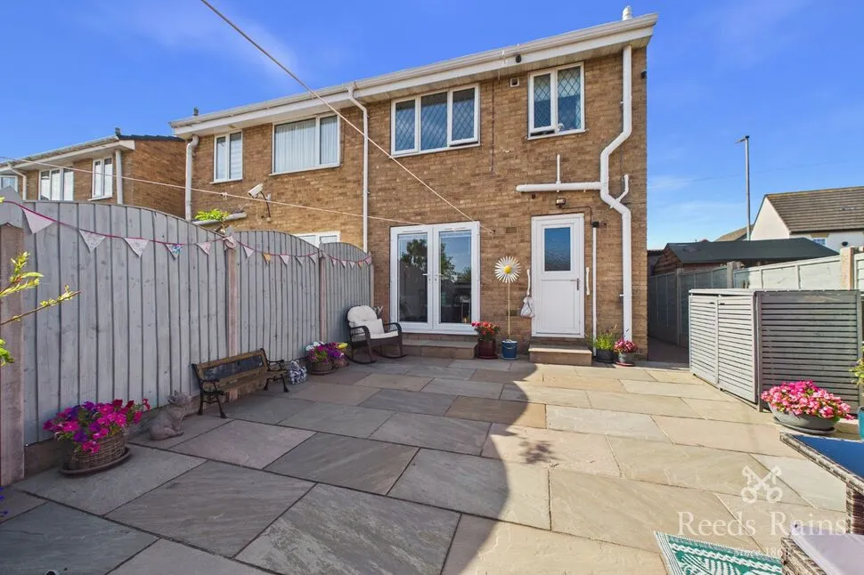 3 bed house for sale, Girnhill Lane, Featherstone, WF7