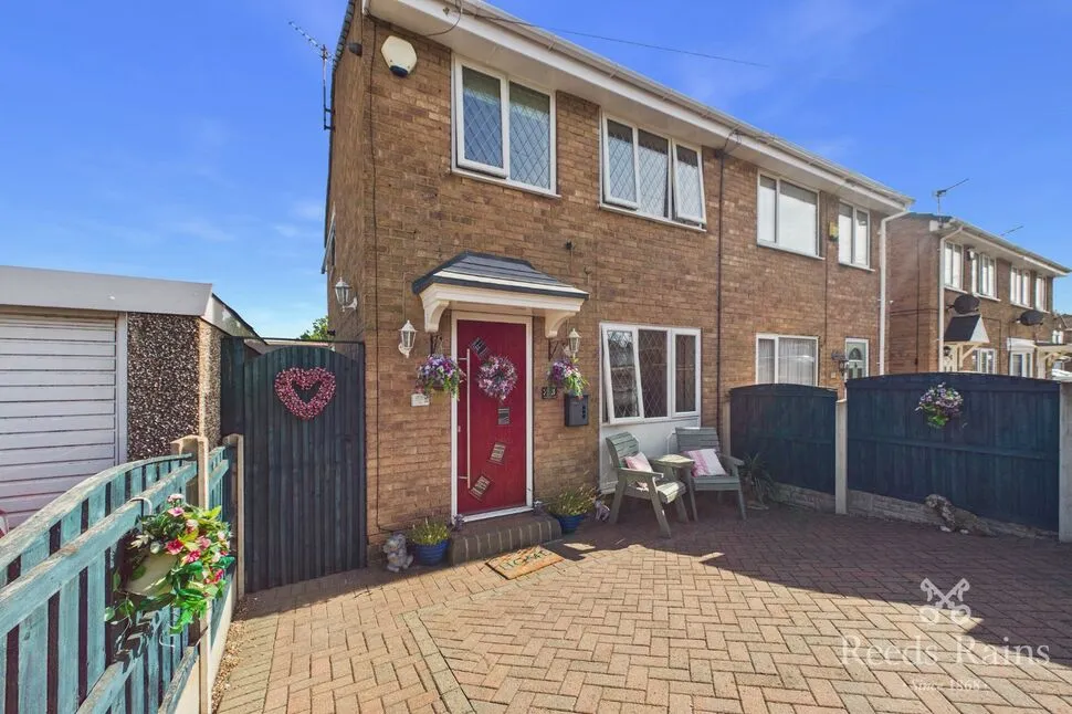 Girnhill Lane, Featherstone, WF7, photo 2