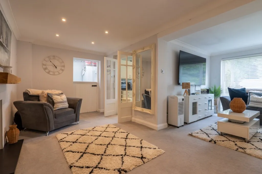 4 bed house for sale, Irvine Road, Higham, ME3