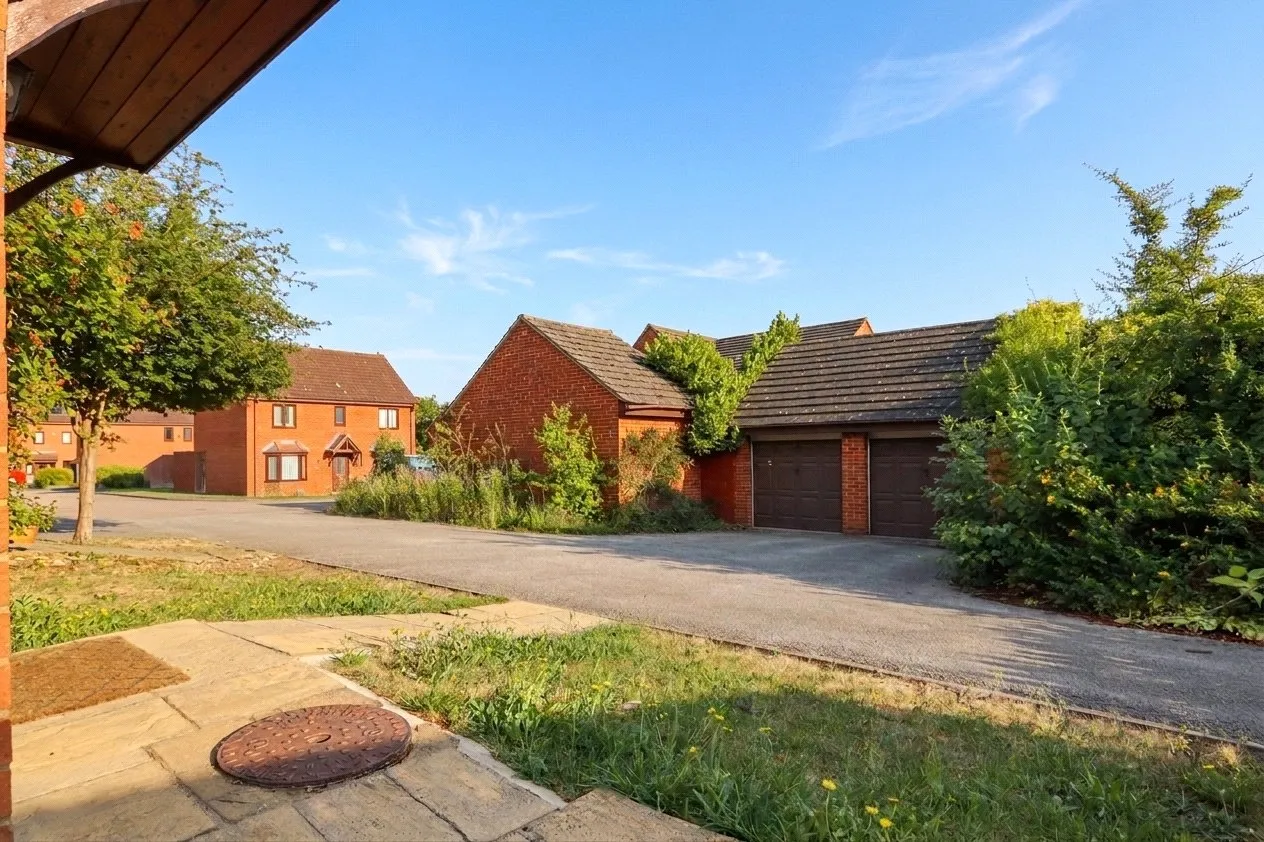 Shenley Brook End, Milton Keynes, photo 8