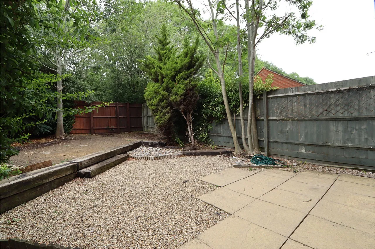 Shenley Brook End, Milton Keynes, photo 16