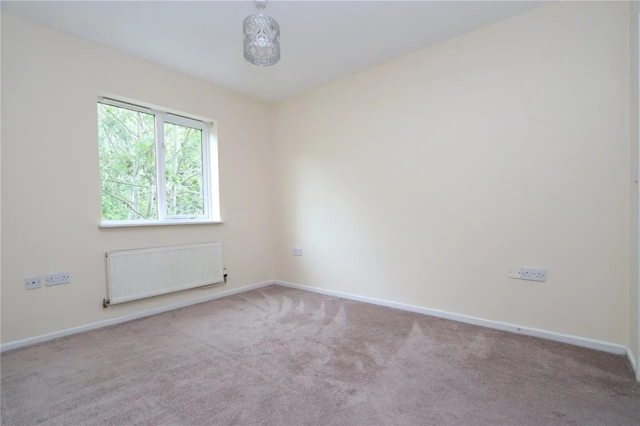 Shenley Brook End, Milton Keynes, photo 9