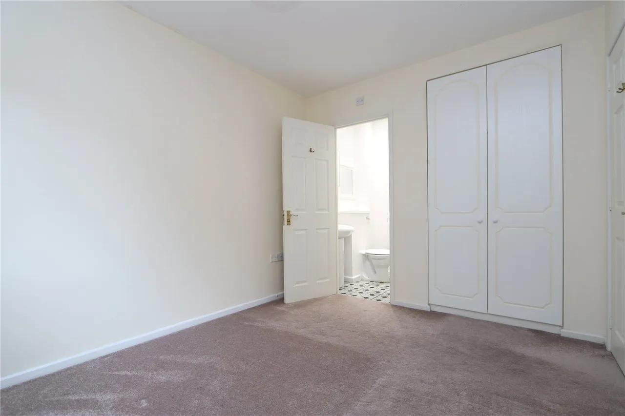Shenley Brook End, Milton Keynes, photo 10