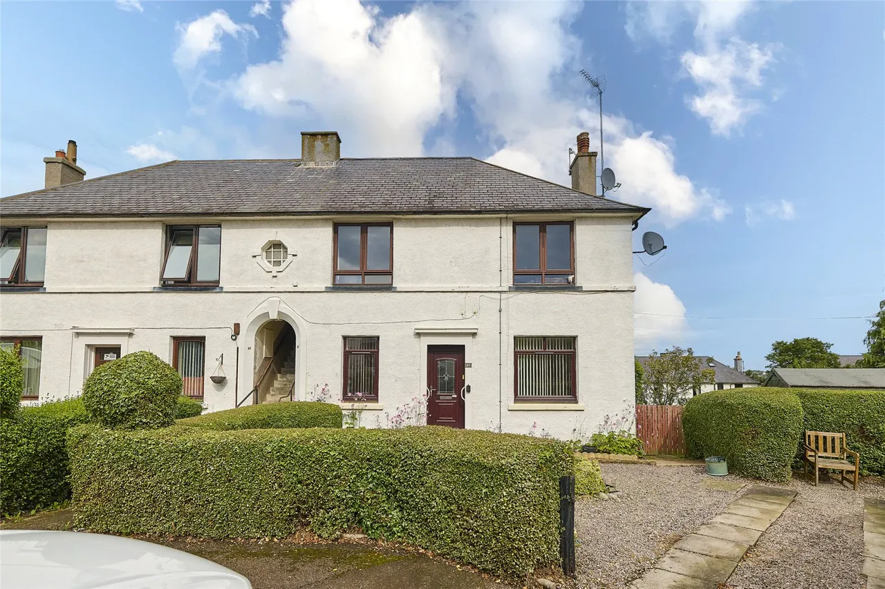 2 bed flat for sale, Middlefield Crescent, Aberdeen, AB24