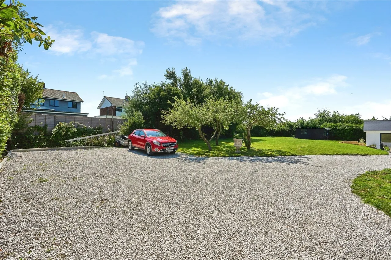 Elm Close, Seaview, PO34, photo 18