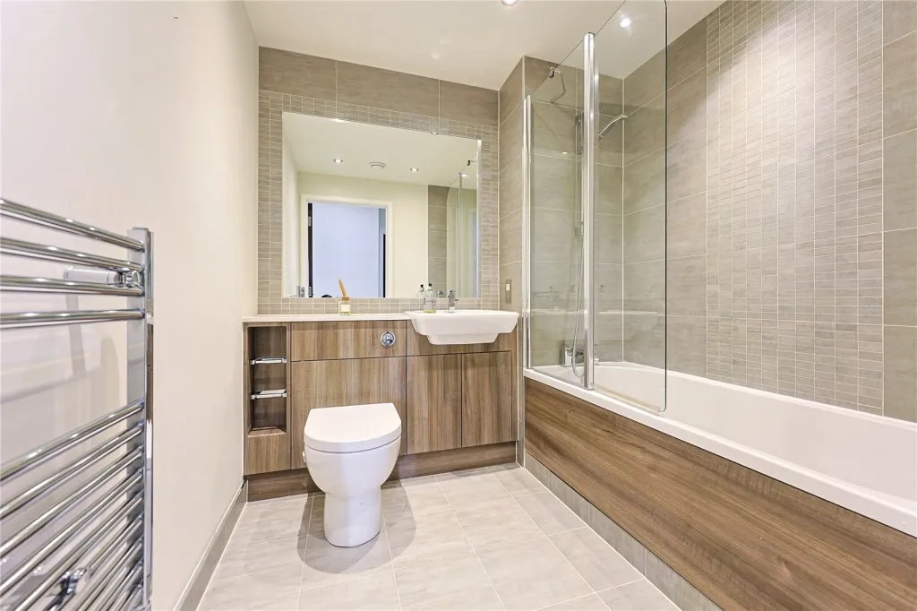 Aerodrome Road, Beaufort Park, NW9, photo 11