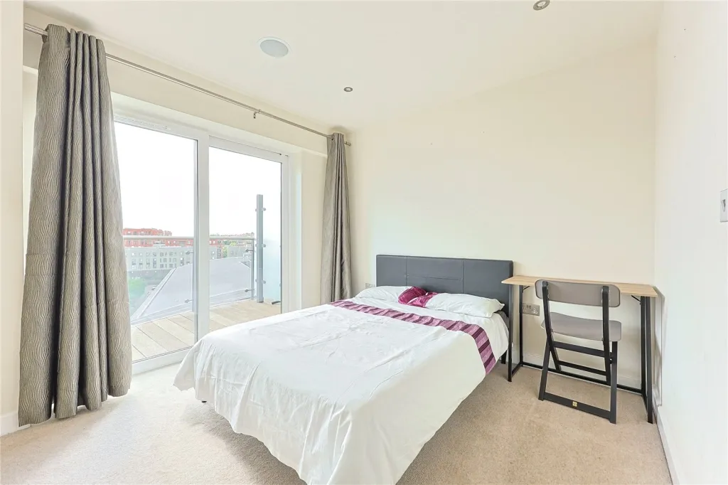 Aerodrome Road, Beaufort Park, NW9, photo 7