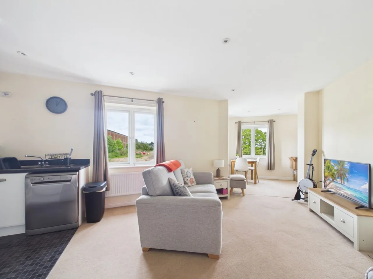 Whitehaven Way, Southway, Plymouth, photo 3