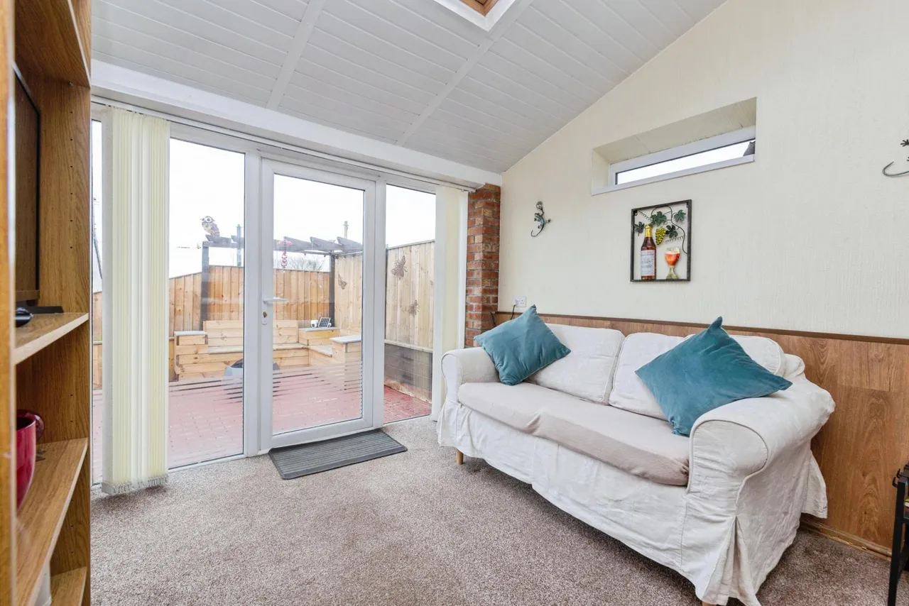 High Street, Ferryhill, DL17, photo 11