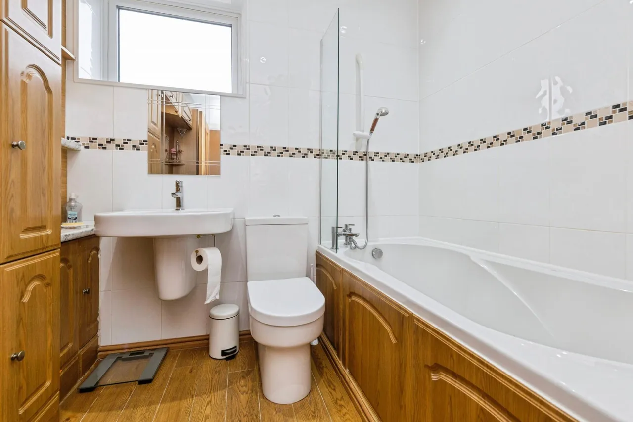 High Street, Ferryhill, DL17, photo 15