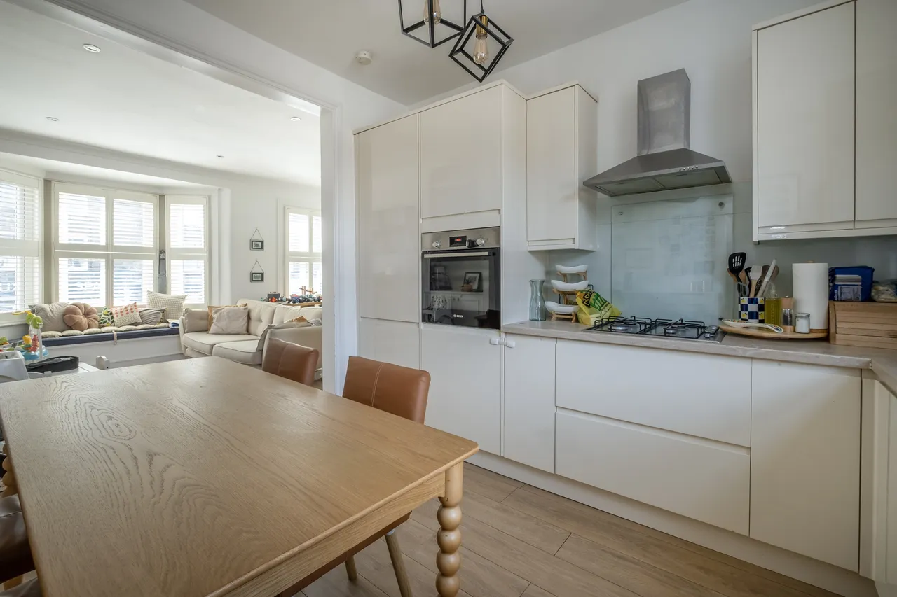 Garratt Lane, London, SW18, photo 4