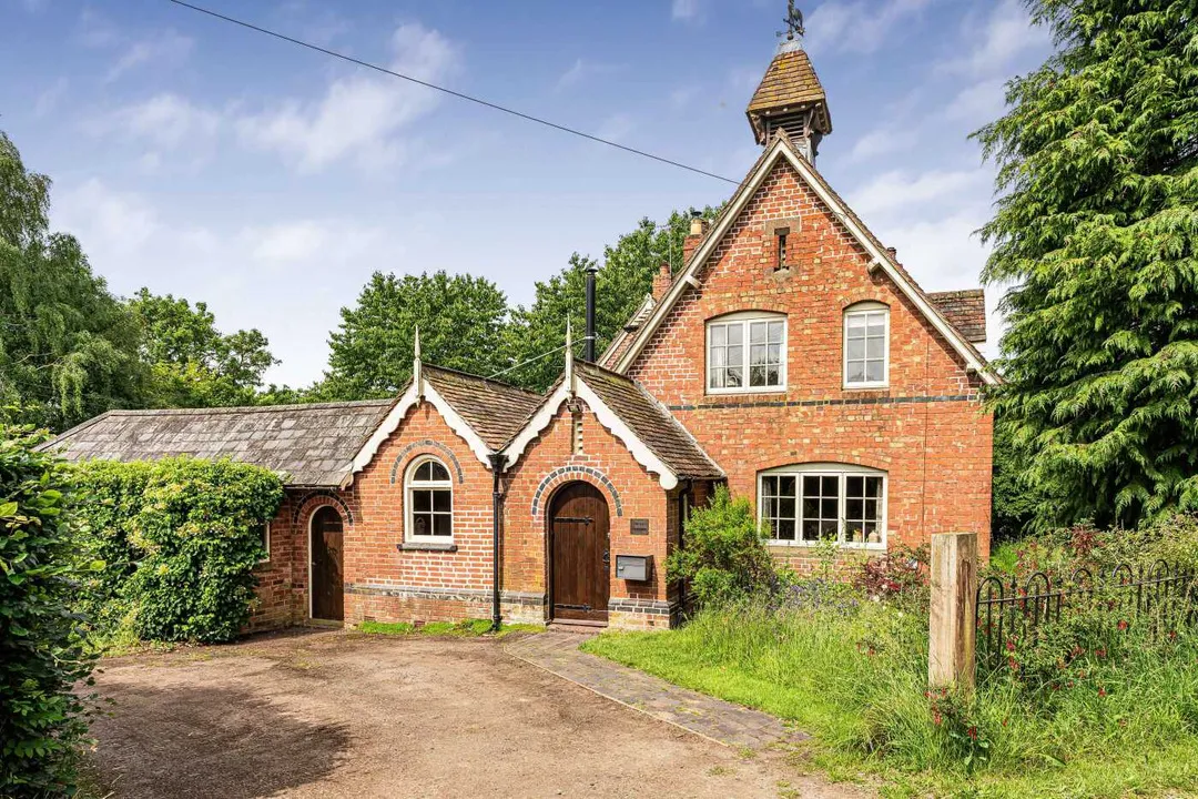4 bed house for sale — The Old School House, Thornbury, Bromyard, Herefordshire, HR7 4NQ