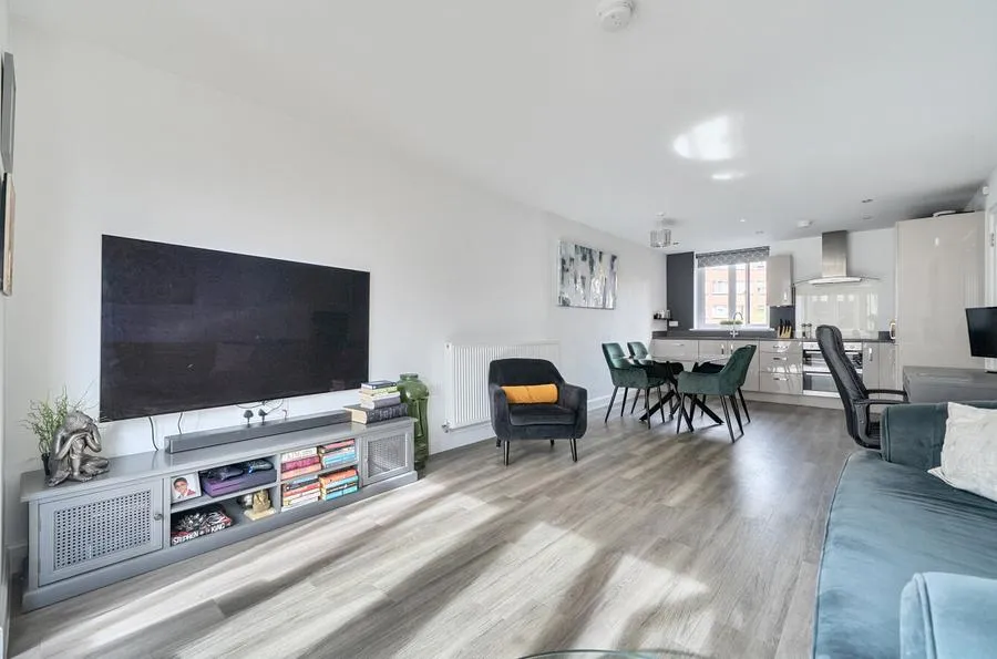 Earle Crescent, Wokingham, RG40, photo 3