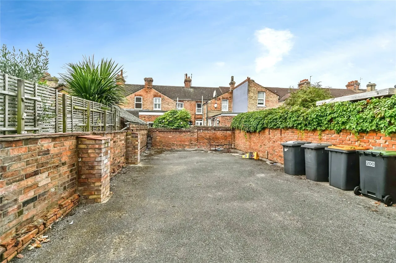 Foster Hill Road, Bedford, Bedfordshire, MK41, photo 12
