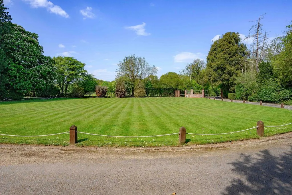 Coopers Green Lane, Hatfield, AL10, photo 5