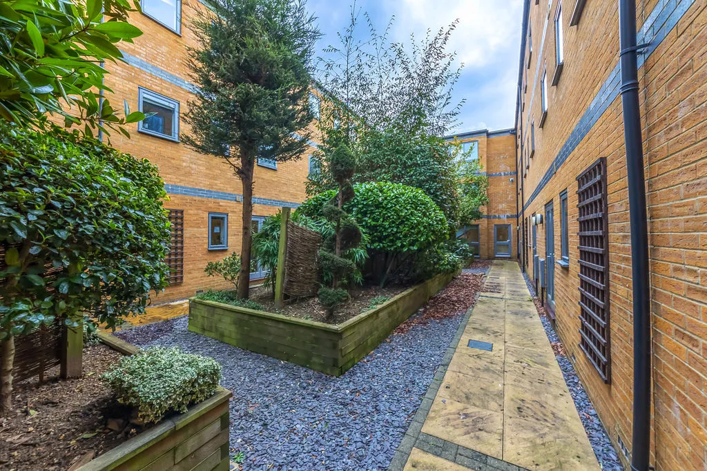 Coopers Green Lane, Hatfield, AL10, photo 7