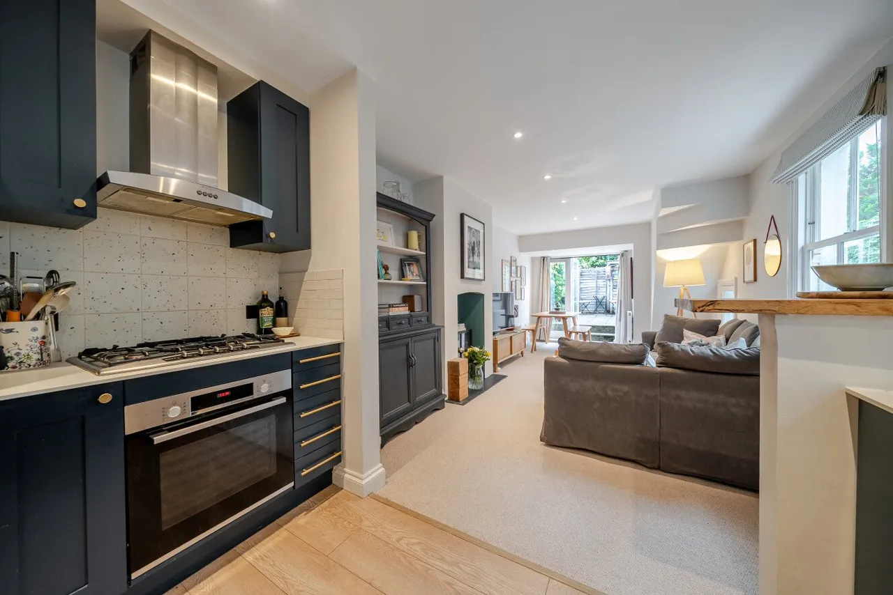 Balvernie Grove, Southfields, London, SW18, photo 3