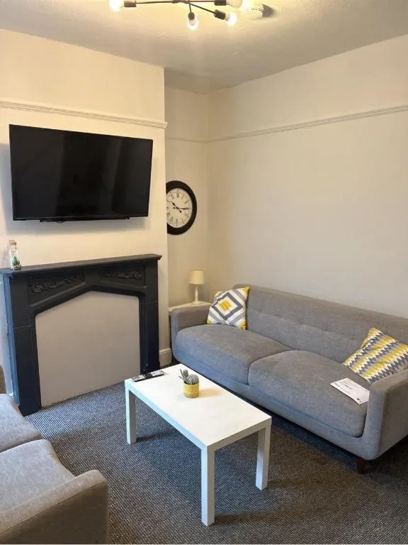 Halstead Avenue, Salford, M6, photo 8