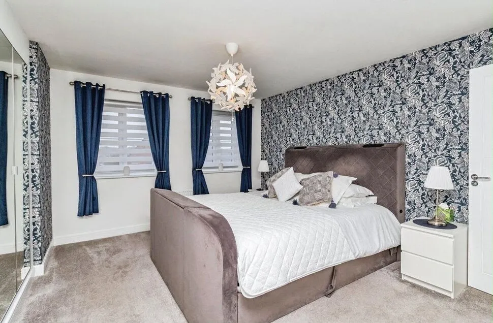 Meyer Crescent, Lawley Bank, TF4, photo 9